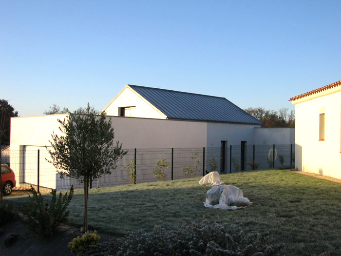 maison contemporaine côté rue