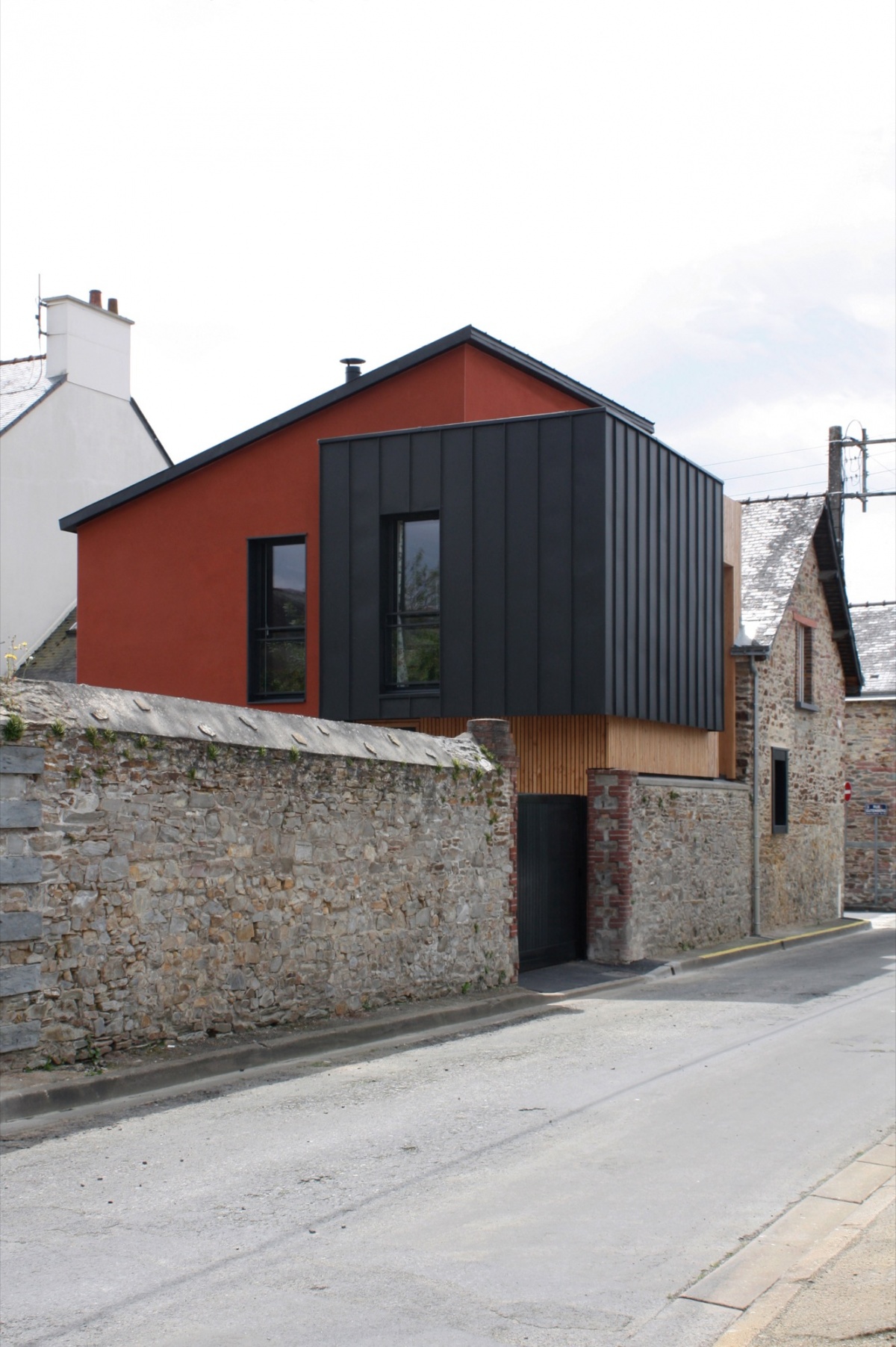 Extension et rnovation d'un vieux garage pierre : BD Vue rue copie
