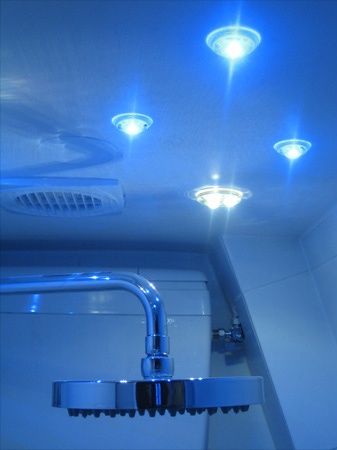 Sous les to�ts Paris 9�me : SDB 2 - LEDS