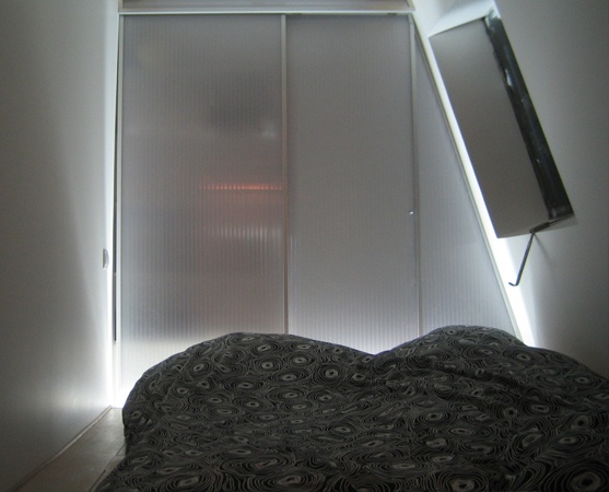 Sous les to�ts Paris 9�me : CHAMBRE